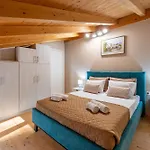 Lägenhet Casa Sorgente Agioi Douloi