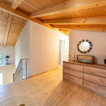 Casa Sorgente Agioi Douloi